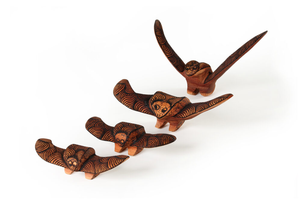 Patupiri (bats) - Sculpture - Marianne Fraser